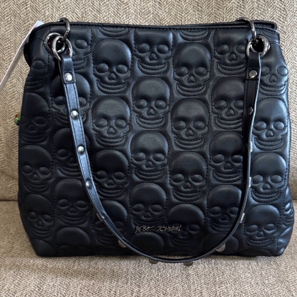 Betsey Johnson XOMIA black skull bag with martini glass keychain